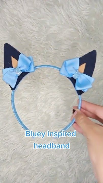 Bluey Crafts, Headband Diy, Diy Headband, Easy Paper Crafts, Video Tutorial, Handmade Crafts, Hair Bows, Paper Crafts, Ribbon