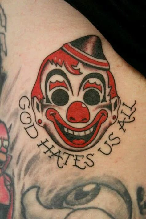 Michael Myer's Halloween Clown Mask Tattoo by Steve Rieck Las Vegas Michael Myers Clown Mask, Mini Clown Tattoo, Clown Mask Tattoo, Clown Traditional Tattoo, Traditional Clown Tattoo, Atlas Tattoo, Vegas Tattoo, Clown Mask, Clown Tattoo