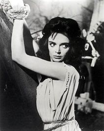 Barbara Steele, Horror Scream, Hammer Films, Louise Brooks, Retro Horror, Horror Icons, Classic Horror Movies, Scream Queens, Horror Movie Posters