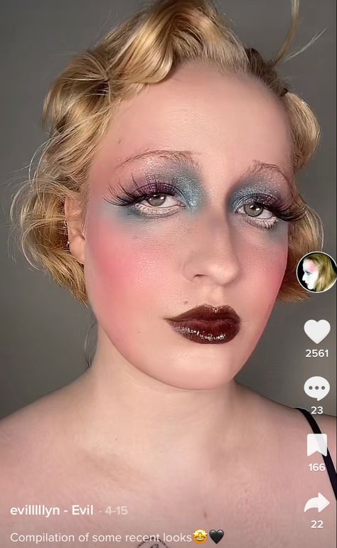 #aesthetic #makeup Victorian Makeup Romantic, Victorian Makeup Look, Baroque Makeup, Rococo Makeup, 18th Century Makeup, Monstrous Feminine, Victorian Makeup, Retro Makeup Looks, Willow Garden