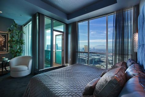 las vegas penthouses for sale | One and Only SkySuite Penthouse in Las Vegas Married Couple Bedroom, Penthouse In Dubai, Las Vegas Penthouse Suite, Las Vegas Houses Luxury, Las Vegas Penthouse, High Rise Apartment Las Vegas, Las Vegas Apartments, Penthouse Interior Design, Most Expensive Penthouse New York