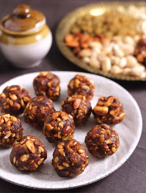 Healthy Energy Balls Recipe | Dry Fruit Laddu | Dates ladoo Sugar Free Energy Bites, Healthy Energy Balls, Energy Balls Recipe, Clean Eating Snack Recipes, Energy Balls Healthy, Ladoo Recipe, Healthy Eating Snacks, Diwali Food, Protein Bites