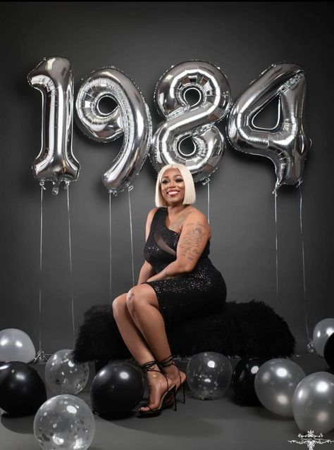 45 Birthday Photoshoot Ideas For Women, Mom Birthday Photoshoot, 40s Photoshoot Ideas, 43 Birthday For Women Photoshoot, 36th Birthday Photoshoot Ideas, 50th Birthday Shoot Ideas For Women, 40 Birthday Photoshoot Ideas For Women, 36 Birthday Photoshoot Ideas, 45th Birthday Ideas For Women Pictures