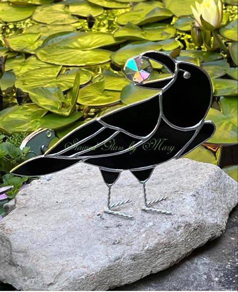 Stained Glass Raven Crows, Crow Stained Glass Pattern, Stained Glass Crow, Simple Stained Glass Designs, Stained Glass Raven, Crow Collection, Lead Light, Stained Glass Mirror, Stained Glass Patterns Free