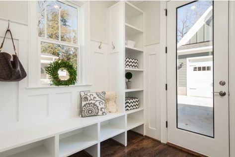 How to Create a Mudroom Just About Anywhere You Want   #ZenofZada #HomeOwnership  #HomeRemodel #homemanagement #homeinspiration Diy Kast, Patio Ceiling, Mudroom Remodel, Mudroom Storage Bench, Mud Room Storage, Mudroom Design, Deck Designs, Drop Zone, Ceiling Ideas