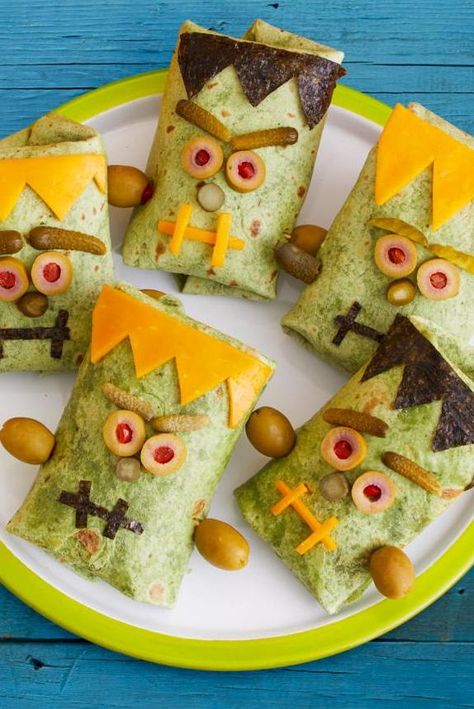 Halloween Diy Snacks, Spinach Wraps, Healthy Halloween Treats, Diy Snacks, Easy Halloween Food, Sandwich Fillings, Halloween Appetizers, Healthy Halloween, Hot Dog Recipes