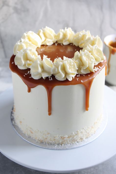 Pillowy soft coconut cake filled with salted caramel and a caramel drip White Cake Decoration Birthday, Simple Small Cake, Caramel Wedding Cake, Caramel Cakes Birthday, Coconut Cake Design, Simple Drip Cake Ideas Birthday, Caramel Cake Design, Caramel Birthday Cake Ideas, Caramel Cake Design Ideas