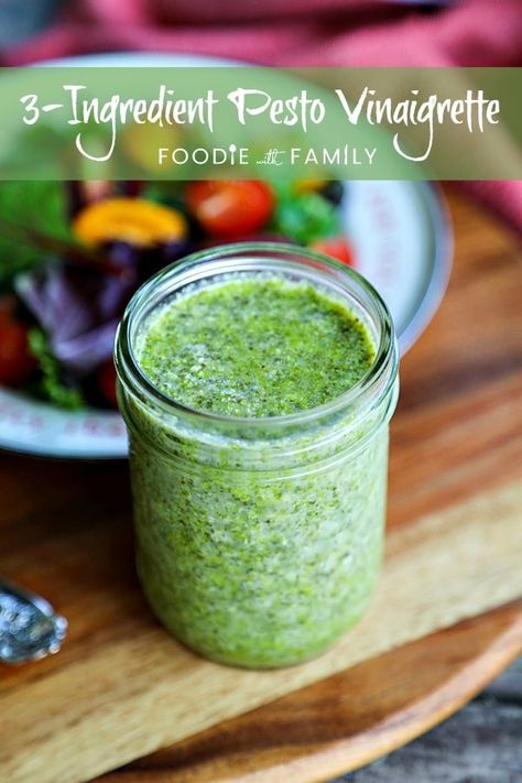 Pesto Dressing Salad, Basil Vinaigrette Dressing, Balsamic Vinaigrette Salad, Pesto Vinaigrette, Green Goddess Salad Dressing, Vinaigrette Dressing Recipe, Pesto Salad, Pesto Dressing, Pasta Salad Dressing