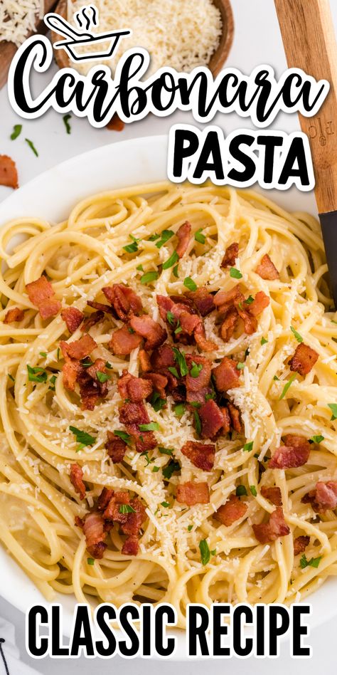 Creamy and comforting, carbonara pasta is a delicious dinner recipe that only takes 20 minutes to make. This rich pasta dish is perfect for busy weeknights. Crock Pot Carbonara, Carbanerra Pasta Recipes, Carbanerra Pasta, Traditional Carbonara Recipe, Fettuccine Carbonara, Bacon Carbonara, Pasta Carbonara Recipe, Pasta Carbonara, Carbonara Pasta