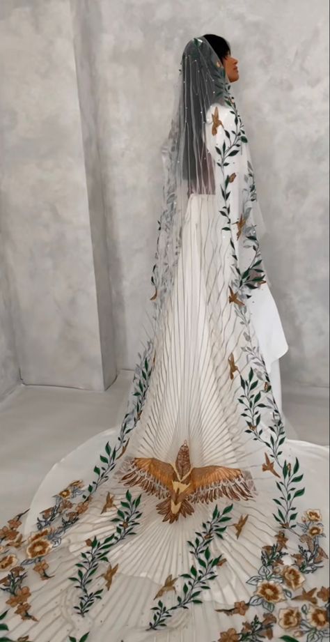 Wedding Dress Fairytale, American Wedding Dress, Fairytale Wedding Dress, Unusual Wedding Dresses, Wedding Dress Romantic, Native American Wedding, Romantic Wedding Dress, Unique Wedding Dresses, Simple Wedding Dress