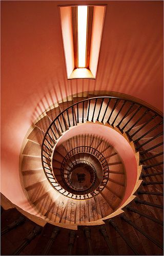 Pink Curls, Circular Stairs, Interior Design Principles, Spiral Staircases, Building Concept, Modern Architects, Spiral Stairs, Principles Of Design, Elements Of Design