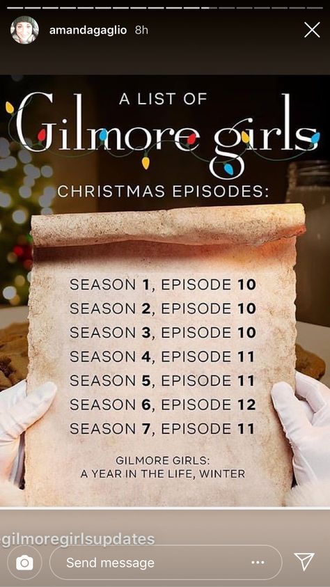 Gilmore Girl Christmas episodes Stars Hallow Christmas, Gilmore Girls Winter Episodes, Gilmore Girls Autumn Episodes, Gilmore Girls Christmas Episodes, Christmas Aesthetic Summer, Gilmore Girls Christmas Wallpaper, Rory Gilmore Christmas, Christmas 2033, Christmas Gilmore