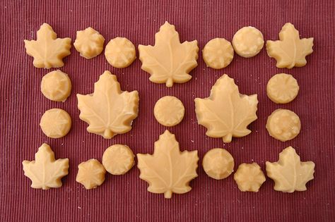 How To Make Maple Candy, Maple Candy Recipe Easy, Maple Sugar Candy Recipe, Maple Syrup Candy Recipe, Maple Candy Recipe, Maple Candies, Maple Syrup Candy, Maple Sugar Candy, Homemade Maple Syrup