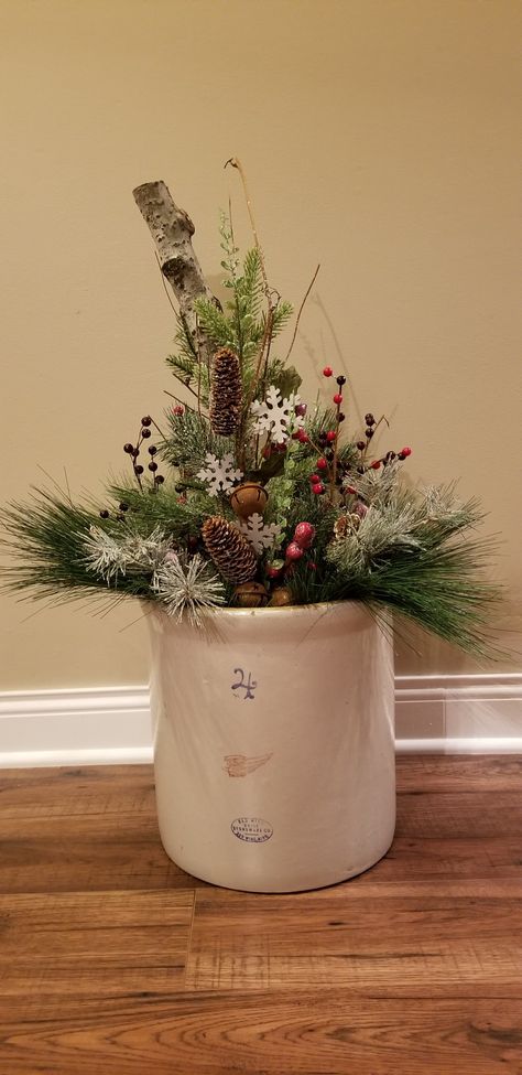 6 Gallon Crock Decor Ideas, Christmas Crocks Decorating, Crock Christmas Decor, Large Crock Decorating Ideas, Crock Decorating Ideas, Crocks Decor Ideas, Crock Ideas, Decorating 2023, Crock Decor