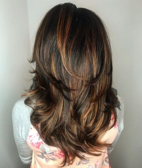 Caramel Dark Hair, Dark Hair With Layers, Hairstyles Layers, Highlights On Dark Hair, Hairstyles Highlights, New Long Hairstyles, Long Hair Highlights, Highlights Caramel, Haircuts For Long Hair With Layers