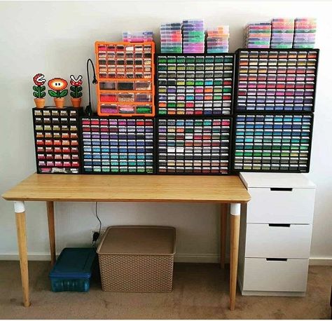 Clever Perler Bead Storage Ideas Perler Organization, Perler Bead Storage Ideas, Perler Storage, Perler Bead Storage, Bead Storage Ideas, Jul Perler, Lego Organization, Bead Organization, Lego Storage