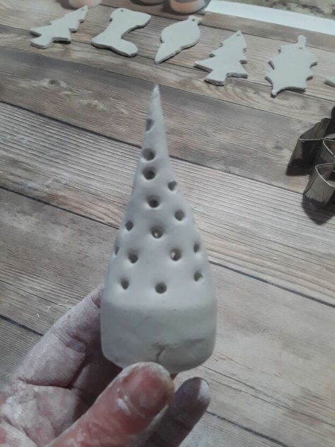 Christmas Village Trees, Clay Activities, Fall Topiaries, Candle Making Studio, Holiday Lights Outdoor, Natural Holiday Decor, Mini Christmas Trees, Clay Fairy House, Air Dry Clay Ideas