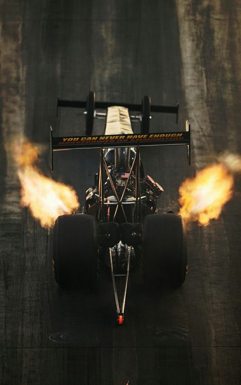 (°!°) Top Fuel Dragster launching from the Christmas tree at a NHRA event. Photography by Larry Chen Racing Drawing, Motorsport Wallpaper, Dragster Car, Drawing Collection, Serie Bmw, Motocross Love, Top Fuel Dragster, Nhra Drag Racing, Cars Racing