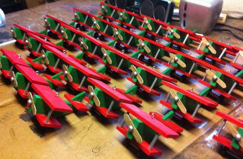 Airplane Ornaments, Wooden Cardinal, Airplane Christmas, Diy Airplane, Toy Airplane, Assembly Line, Power Tools, Wooden Toys, Christmas Ornaments