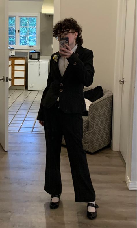 Keywords: Black suit, formal wear, blazer, androgynous outfit, masc outfit, formal fit, non-binary Masc Semi Formal Wear, Butch Formal Wear, Transmasc Prom Outfit, Non Binary Formal Outfit, Androgynous Formal Outfits, Masc Lesbian Prom Outfit, Nonbinary Suit, Androgynous Fashion Formal, Masc Lesbian Wedding Outfit