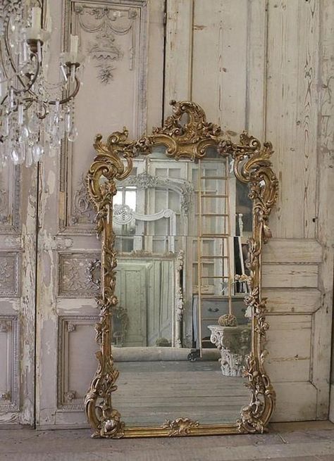 French Mirror, Shabby Chic Interiors, Vintage Mirrors, Chic Interior, Beautiful Mirrors, Framed Mirror, Vintage Mirror, French Decor, French Country Decorating