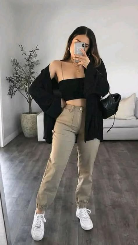 Mode Indie, Look Legging, Chique Outfits, Casual Day Outfits, Elegante Casual, Causual Outfits, Soft Grunge, Teenage Fashion Outfits, Casual Style Outfits