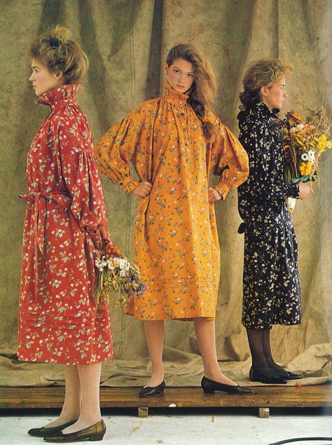 Take 1, take 2, take 3! Vintage 80s Laura Ashley Frocks #lauraashley60 Laura Ashley 1980s, Laura Ashley 80s, Laura Ashley Vintage Dress, Laura Ashley Fashion, Vintage Fashion 80s, 80s Look, Laura Ashley Dress, Diana Fashion, 90s Models