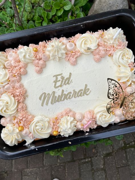 Sheet Cake Buttercream Decorating Ideas, Rose Gold Sheet Cake Birthday, 50th Birthday Cake For Women Sheet Cake, Glam Sheet Cake, Pretty Sheet Cakes For Women, 50th Sheet Cake For Women, Floral Sheet Cake Birthday, Rose Gold Sheet Cake, Sweet 16 Sheet Cake Ideas