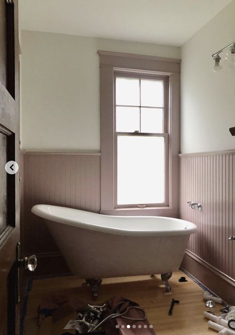 Soft Purple Bathroom, Mauve Paint Bathroom, Muave Aesthetic Bathroom, Vintage Bathroom Colors, Mauve Half Bath, Pink Panelling Bathroom, Dusty Purple Bathroom, Moody Mauve Bathroom, Mauve Bathroom Ideas