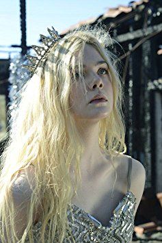 Ellie Fanning, Dakota And Elle Fanning, Dakota Fanning, Elle Fanning, Girl Crushes, 인물 사진, Marie Antoinette, Tiara, Pretty People