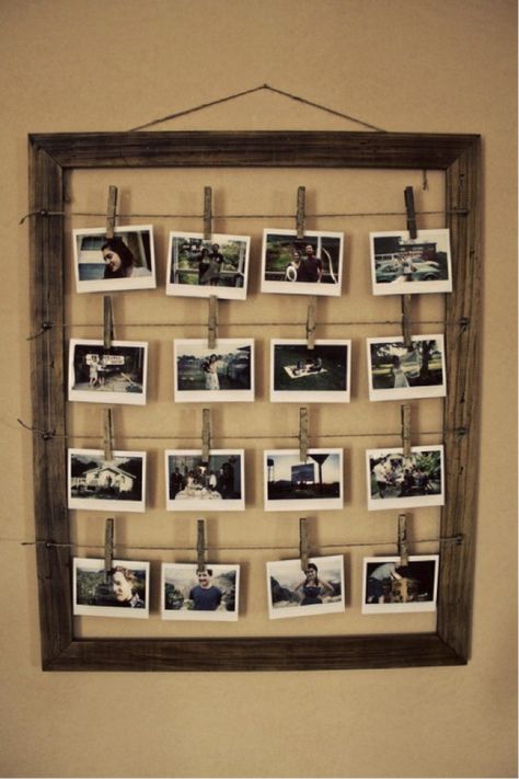 Door Picture Frame, Stylish Photo Frames, Farmhouse Style Frames, Door Picture, Entry Wall, Old Picture Frames, Picture Frame Decor, Interior Design Advice, Diy Picture Frames