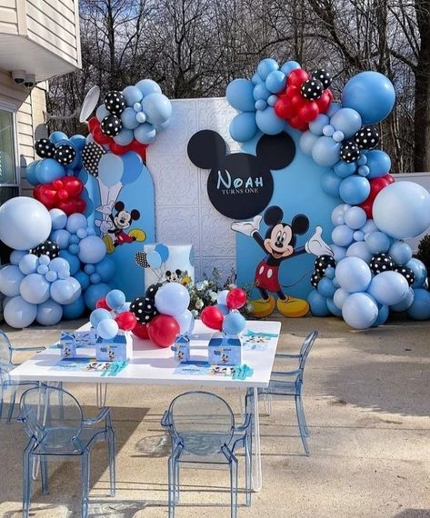 Mickey Mouse Backdrop, Γενέθλια Mickey Mouse, Mickey Mouse Birthday Theme, Miki Mouse, Mickey Baby Showers, Mickey Mouse Birthday Decorations, Mickey 1st Birthdays, Mickey Mouse Themed Birthday Party, Fiesta Mickey Mouse