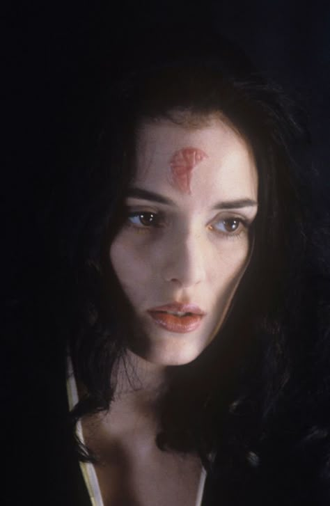 Dracula Winona Ryder, Winona Ryder 90s, Winona Rider, Castlevania Dracula, Dracula 1992, Winona Forever, Laura Prepon, Bram Stoker's Dracula, Bram Stoker