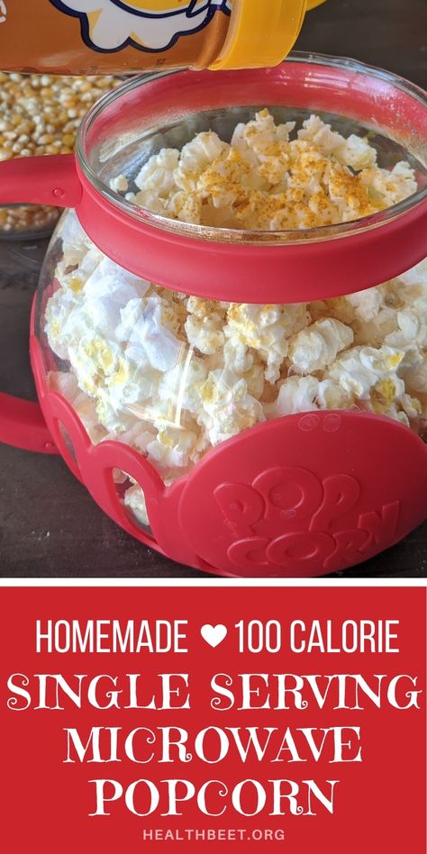 Packaged microwave popcorn comes in a huge range of calories depending on other ingredients as well as weight. I have a simple, healthier, and less expensive way to make your own homemade 100 calorie microwave popcorn. #healthysnacks #wholegrains #homemadepopcorn #microwavepopcorn 100 Calorie Desserts, Health Beet, Homemade Microwave Popcorn, Healthy Popcorn, Low Calorie Recipes Dessert, Homemade Popcorn, 100 Calorie, Low Calorie Dessert, Microwave Popcorn