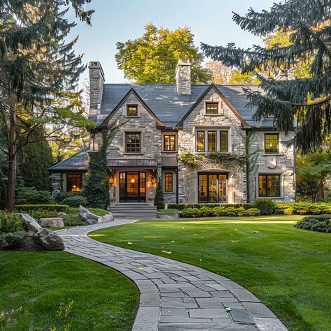 Tutor Style Homes, French Country Exterior, Storybook House, European Style Homes, Mansion Exterior, Cottage Exterior, Bungalow Design, Layout Architecture, Tudor House