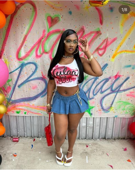 Hood 90s Aesthetic, 90s Theme Birthday Outfit, Freaknik Photoshoot Ideas, Throwback Party Outfits, 90s Theme Party Outfit Black Women, Hoochiemama Outfit 90s, Freaknik 90s Outfit Party, Old School Outfits 90s Women, 2000s Birthday Outfit