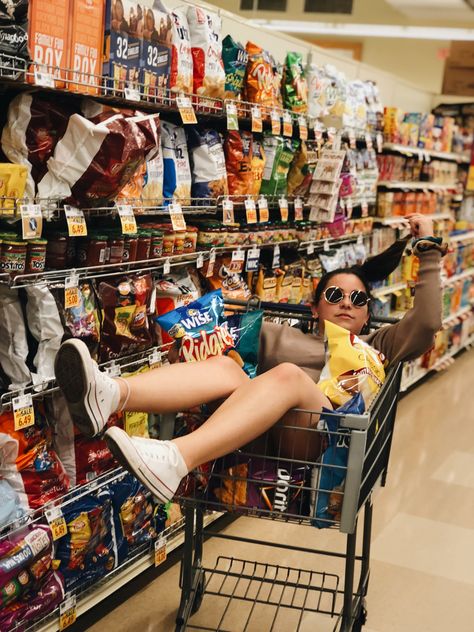 Corner Store Photoshoot Ideas, Convenience Store Aesthetic Photoshoot, Convience Store Aesthetic Photoshoot, Convience Store Photoshoot, Target Photoshoot Ideas, Grocery Cart Photoshoot, Convient Store Photoshoot, Corner Store Photoshoot, Sitting In Shopping Cart