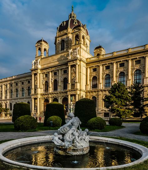 Wien Aesthetic, European Museum, Vienna Trip, Vienna Aesthetic, Vienna Waits For You, Kunsthistorisches Museum Wien, Summer Abroad, Vienna Travel, Europe Aesthetic