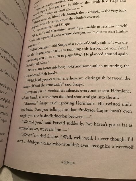 “TURN TO PAGE 394!!!” It’s on page 171 in PoA if you’re wondering. Book Pages Harry Potter, Restricted Section Harry Potter, Harry Potter Pages Books, Harry Potter Newspaper Aesthetic, Marauders Passing Notes, Page 394, Turn To Page 394, First Year, Sheet Music