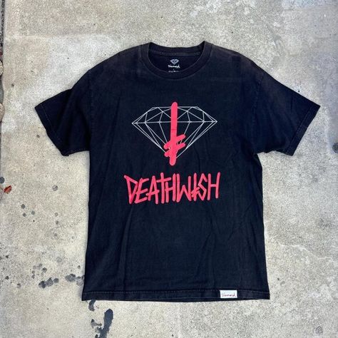 Diamond Supply Co. Men's Black T-shirt Diamond Supply Co, Diamond Supply, Black T Shirt, Black Tshirt, Shirt Shop, Men's T Shirt, Black And Red, Mens Tshirts, Red