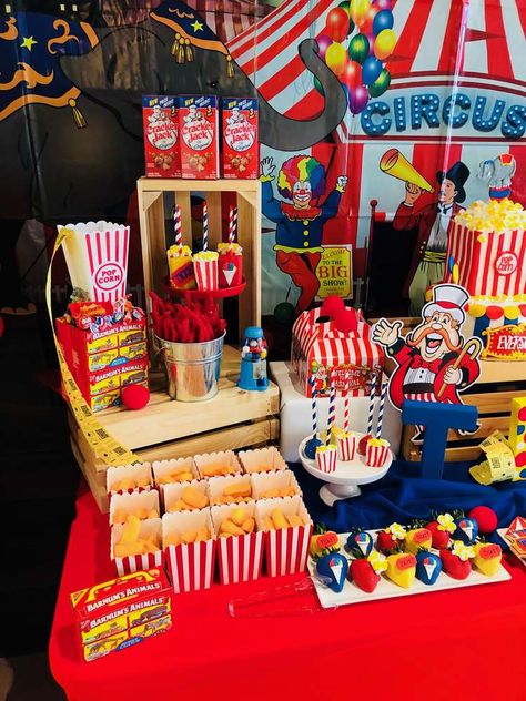 Carnival Theme Treat Table, Circus Theme Candy Table, Carnival Birthday Theme, Circus 1st Birthdays, Circus Birthday Party Theme, Carnival Birthday Party Theme, Birthday Carnival, Carnival Birthday Party, Circus Carnival Party