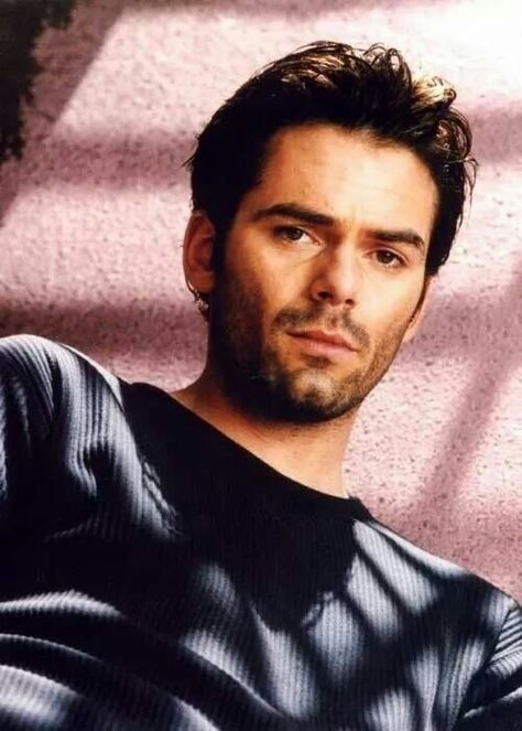 Billy Burke looking hot Billy Burke Actor, Charlie Swan, Billy Burke, The Twilight Saga, Twilight Saga, Man Crush, Serie Tv, Celebrity Crush, Favorite Celebrities