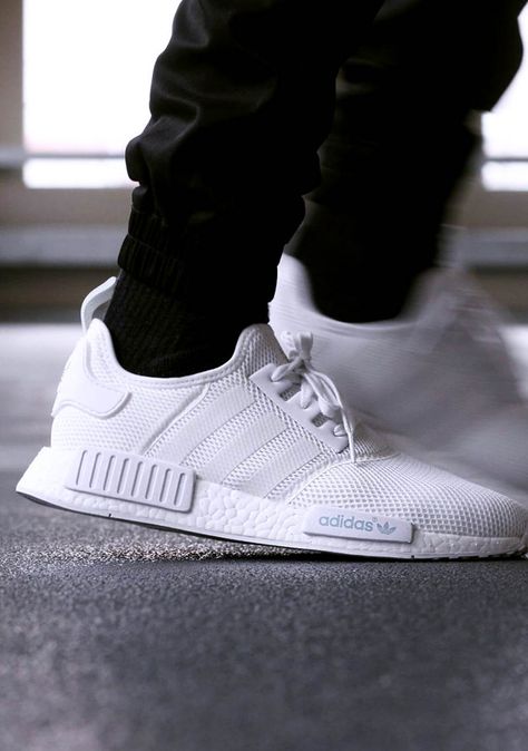 All White NMD R1 White Nmd, Photo Basket, Nmd Adidas, Sneaker Outfits, Basket Style, Streetwear Mode, Adidas Nmd R1, Skate Wear, Nmd R1