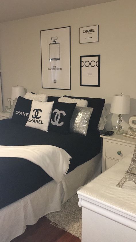 Cute Room Ideas Black And White, Bedroom Ideas Chanel, Designer Bedroom Decor Chanel, Dior Aesthetic Room Decor, Room Decor White And Black, Channel Bedroom Ideas, Chanel Decor Bedroom, Chanel Bedroom Ideas Diy Room Decor, Coco Chanel Room Ideas