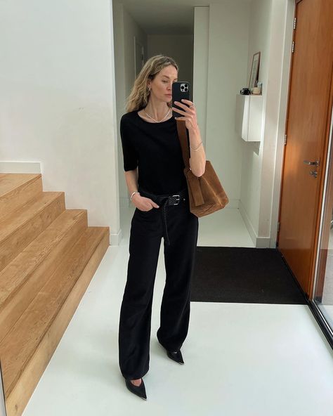 fresh outfit series which number is you? 🫶🏼 #outfits | Instagram First Day Of Work Outfit, Suede Bag Outfit, Work Outfit Business Casual, Anouk Yve, Late Summer Outfits, Collage Outfits, First Day Of Work, Simple Wardrobe, Corporate Attire