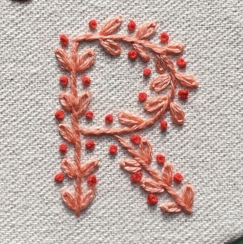 Embroidered capital letter R Yarn Ribbon And Thread, Embroidery Letters, Pola Sulam, Embroidery Monogram, Simple Embroidery, Sewing Embroidery Designs, 자수 디자인, Hand Embroidery Art, Crewel Embroidery