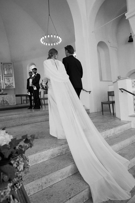 Copenhagen Wedding, Wedding Cape Veil, Traditional Gown, Robe Wedding, Traditional Gowns, Wedding Cape, Bridal Cape, Cape Dress, British Vogue