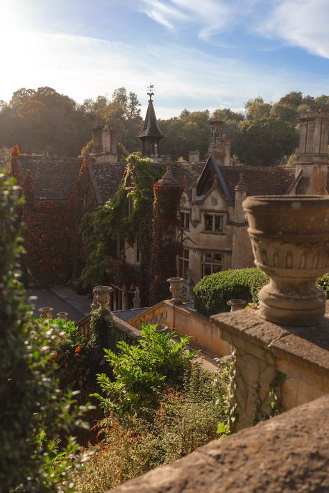 The Ultimate Cotswolds Travel Guide: Everything you need to know Cotswolds Photography, Where To Stay In The Cotswolds, Cotswolds Way, Tiny Glade, Uk Aesthetic, The Pig Cotswolds, The Cotswolds England, Arlington Row, Stow On The Wold Cotswolds