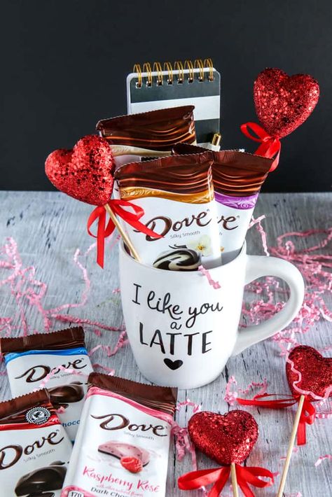 Mug Gifts Ideas Filled, Gift In A Mug, Chocolate Gifts Ideas, Gift Mug Ideas, Chocolate Gift Ideas, Coffee Mug Gift Ideas, Almond Brittle, Dove Chocolate, Valentine Gift Baskets