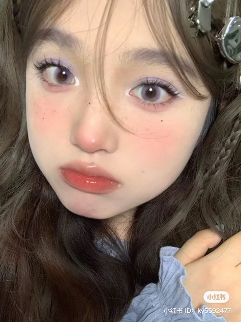 Pastel Douyin Makeup, Douyin Makeup Purple, Pastel Purple Makeup, Purple Douyin Makeup, Soft Purple Makeup, Xiaohongshu Makeup, Purple Makeup Looks, Korean Makeup Look, Douyin Makeup